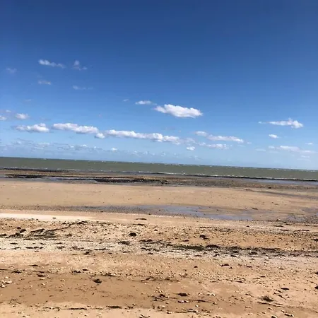 Le Spot, A 200m De La