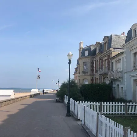 Le Spot, A 200m De La